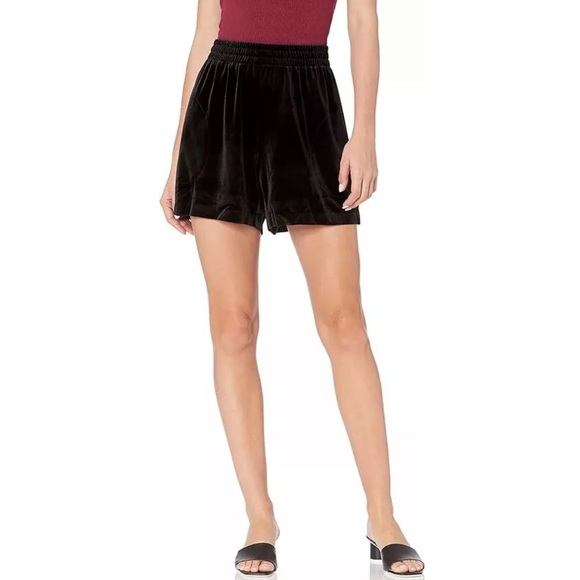 Norma Kamali Women's Black Stretch Velvet Boyfriend Pull On Shorts Pockets 38 XL - Picture 1 of 9